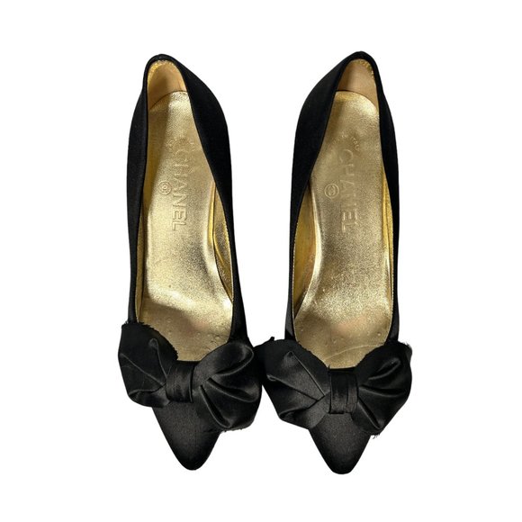 CHANEL - Black Satin Bow Pumps - Picture 7 of 7